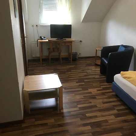 Hotel Kaufmann Rommerskirchen Bagian luar foto
