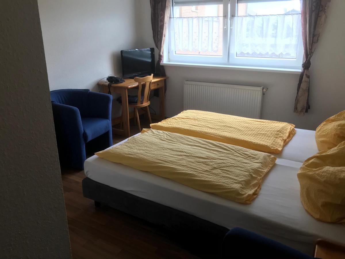 Hotel Kaufmann Rommerskirchen Bagian luar foto