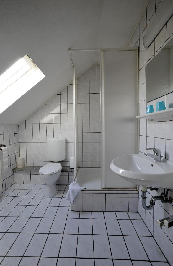 Hotel Kaufmann Rommerskirchen Bagian luar foto